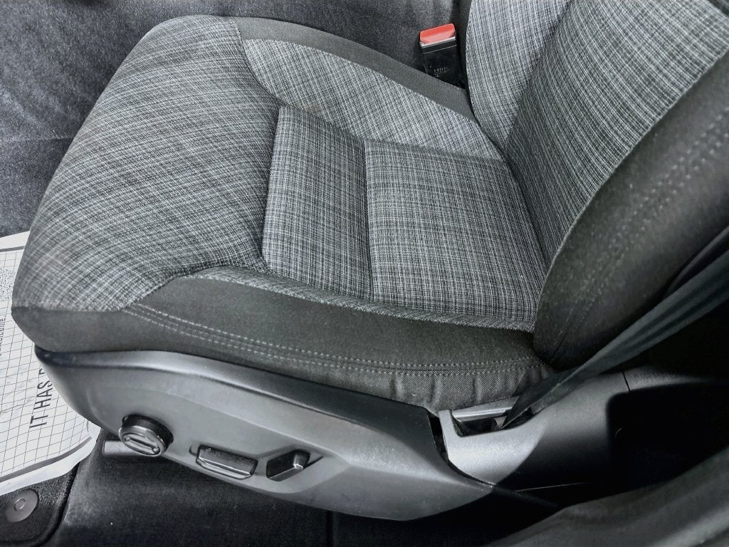 2024 Volvo XC60 B5 Core