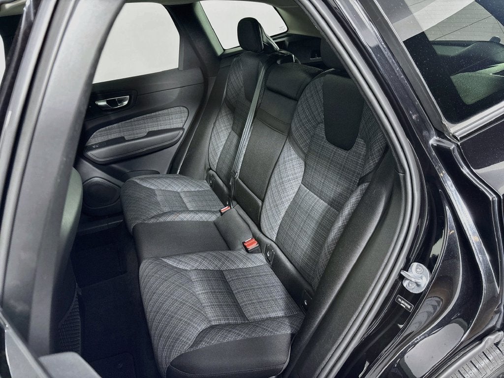 2024 Volvo XC60 B5 Core
